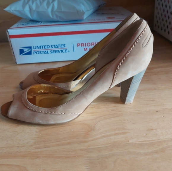 J.Crew Peep Toe Nubuck Tan Leather Heels Made In Italy 9 - Picture 7 of 9